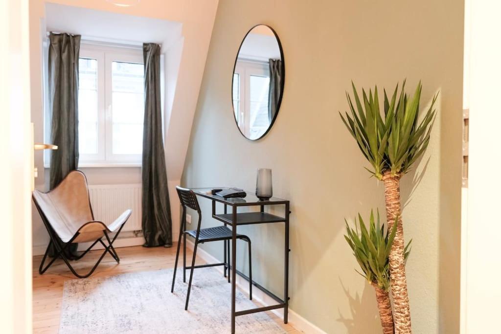 Stadtoase Design Wohnung In Der Altstadt Von Koblenz Koblenz  Eksteriør billede